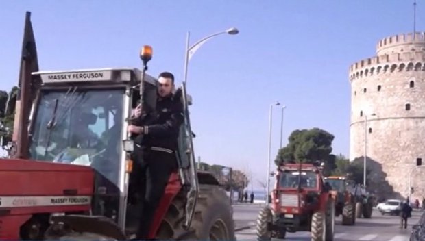 Фермерски бунтове: Трактори от цяла Гърция блокират Атина