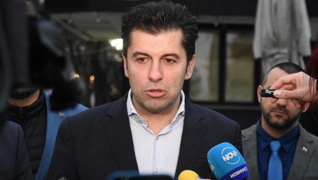 МРЕЖАТА ГРЪМНА: Това болно момче Кирчо иска следбрачно споразумение за подялба на баницата. А меморандум за полеви тестове за наркотици на входа на парламента кога?