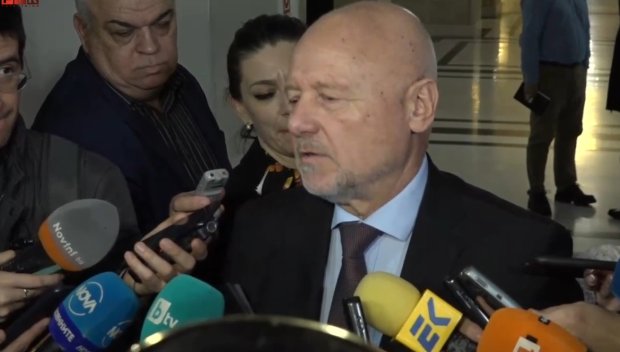 ПИК TV! Тагарев се запъна: Няма да подавам оставка (ВИДЕО)