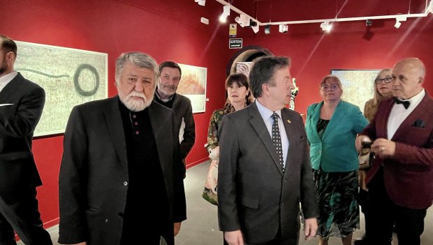 Фурор на изложбата на Вежди Рашидов и Захари Каменов в Барселона (СНИМКИ)