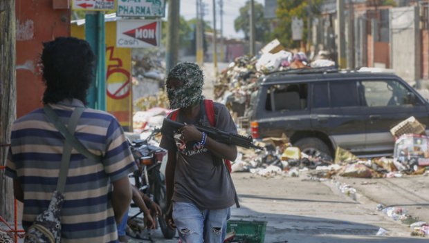 САЩ започнаха да евакуират свои граждани от Хаити с хеликоптери