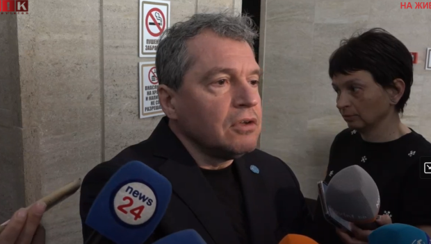 ПИК TV: Тошко Йорданов: В следващото Народно събрание трябва да оправим тъпотиите в Конституцията (ВИДЕО)