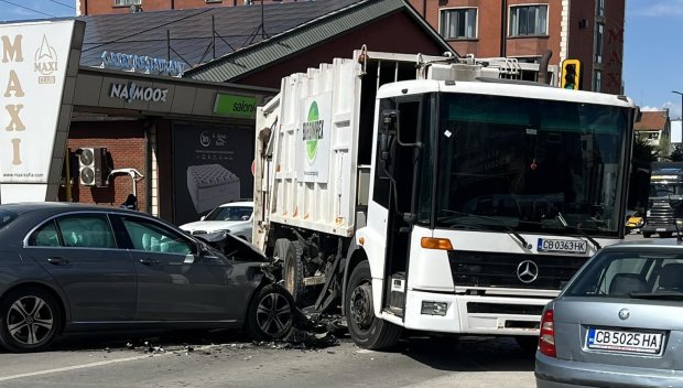 Катастрофа на „Симеоновско шосе“ в София, движението е затруднено