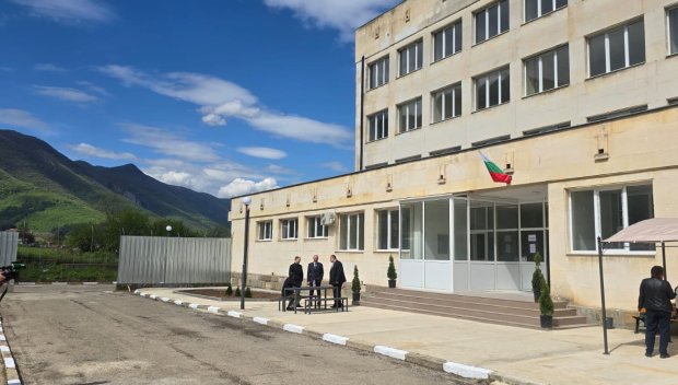Ново затворническо общежитие чака 180 осъдени във Враца (СНИМКИ)