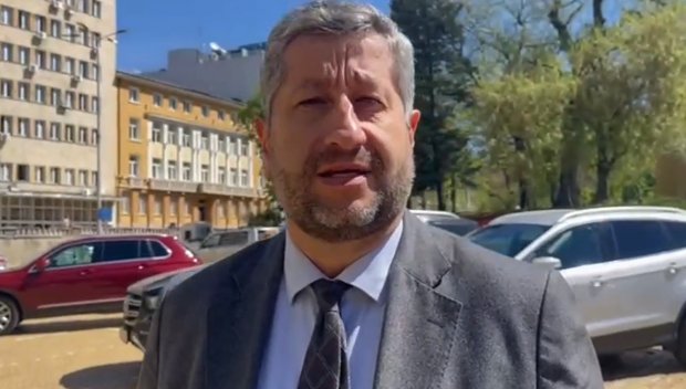 Христо Иванов пред ПИК TV: Чакаме Живко Коцев да изрази публично версията си. Прокуратурата се намесва в мръсна политическа кампания (ВИДЕО)
