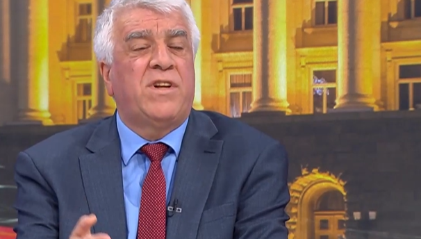 Опровергаха спекулациите в мрежата за стопиране на еврото по жалба на Гечев