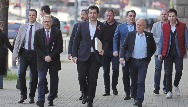 Георги Харизанов в ПИК и Ретро: Краят на аматьорите