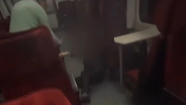Пътник е нападнал с юмруци кондуктор в бързия влак Видин - Курило