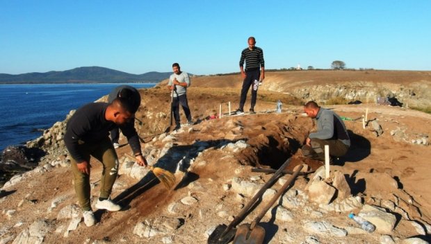 УНИКАЛНА НАХОДКА: Археолози откриха древен манастир в Созопол