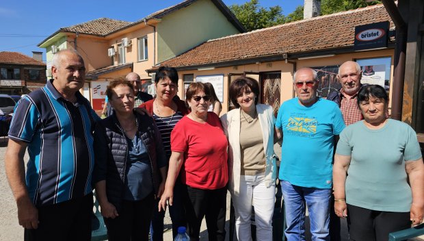 Жители на Съединение към Цвета Караянчева: „Време е отново ГЕРБ да управлява, за да оцелеят малките производители (СНИМКИ)