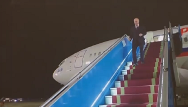 Путин пристигна на посещение във Виетнам (ВИДЕО)