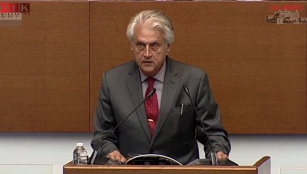 Бойко Рашков нажежи страстите в парламента - скара се на Рая Назарян и Калин Стоянов (ВИДЕО)