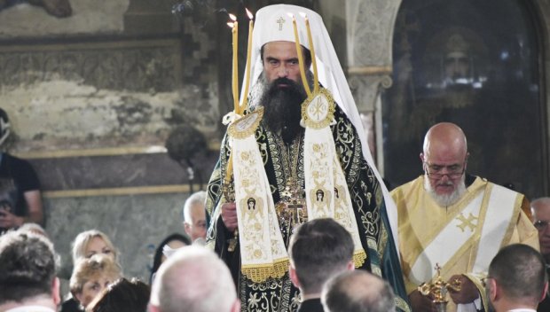 Планът на Посолството да плени БПЦ се провали. Борисов и Пеевски в паника. Задава ли се разкол
