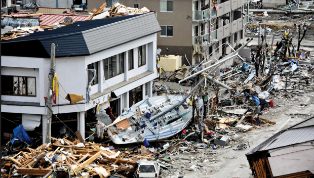 Слуховете за мегаземетресение в Япония предизвикаха паническо презапасяване