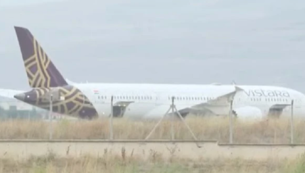 Самолет кацна аварийно в Букурещ заради дим на борда