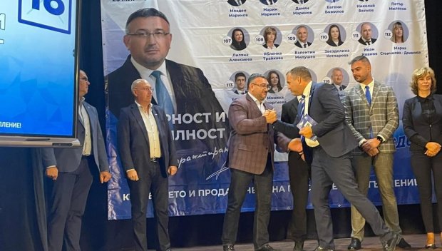 Младен Маринов: Когато се борех с престъпността, опонентите ми от ПП ДБ пиеха биричка в центъра на София (СНИМКИ)