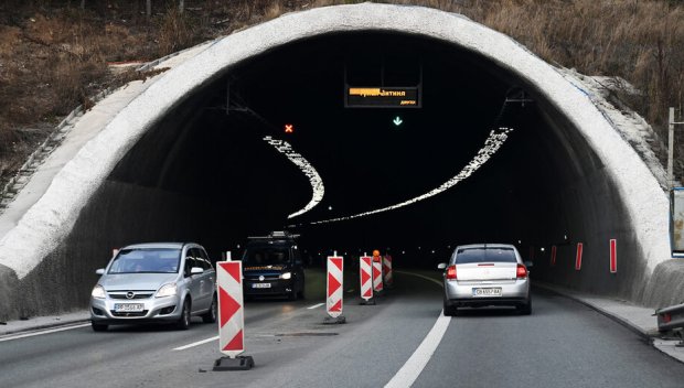 МРРБ: Не е установено незаконно строителство по магистрала „Хемус“