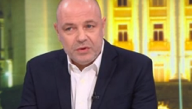 Проф. Николай Габровски бие тревога: Трябва да имаме поне 65 000 медицински сестри, а имаме 22 000 - три пъти недостиг