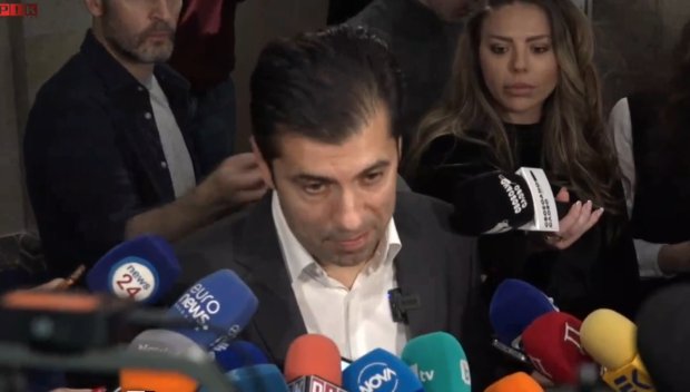 Кирил Петков е внесъл в деловодството на Народното събрание отказ от имунитета си