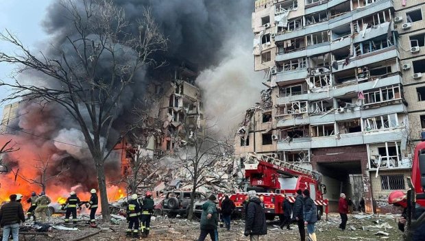 Нови руски удари по Днепър и Запорожие белязаха годишнината от войната в Украйна