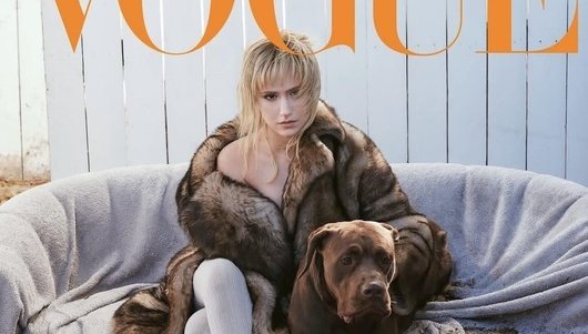 Мария Бакалова блесна на корица на Vogue (СНМКИ)