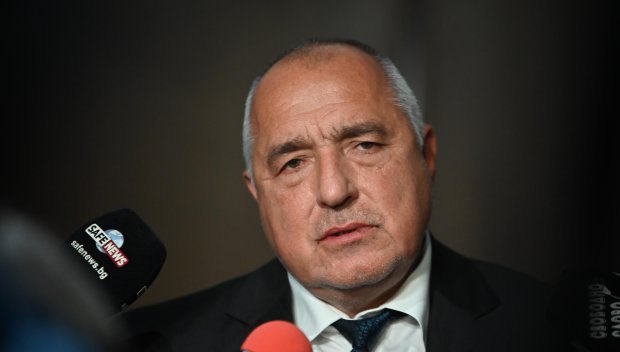 ЛОДКАТА Е ПРОБИТА: Шест причини Бойко Борисов да предложи кабинет - или спасяваме държавата, или силата на Пеевски ще се изправи пред него на новия вот