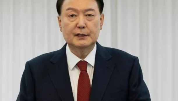 Отстраненият президент на Южна Корея се изправи пред съда