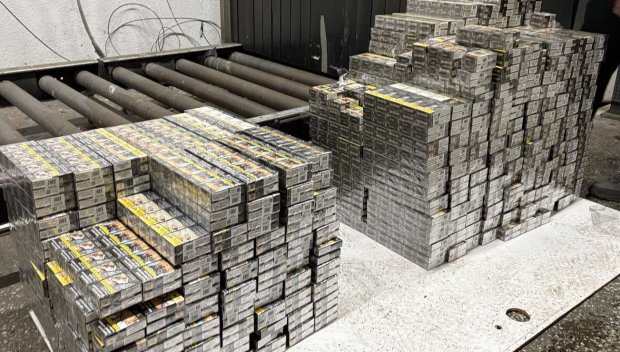 385 000 къса цигари, укрити в тайници,заловиха митничарите на Капитан Андреево (СНИМКИ/ВИДЕО)