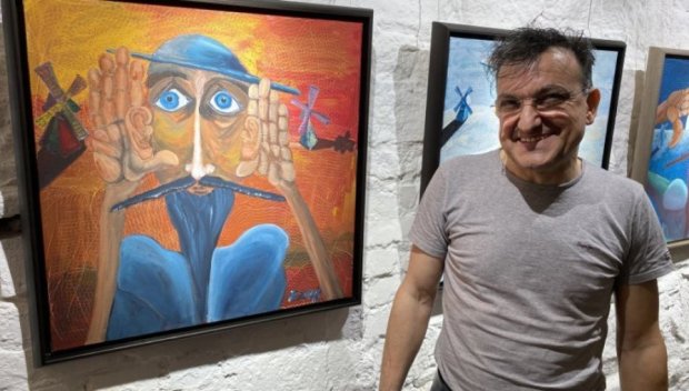 САМО В ПИК И РЕТРО: Зуека го закъса, никой не купува картините му