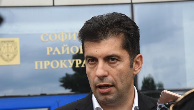 КАЗАХА МУ ГО: Кирил Петков има адски глупав модел на правене на политика