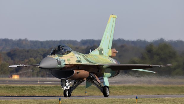 С церемония в САЩ ни предават първия български изтребител F-16