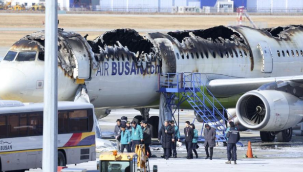 Пореден авиоинцидент в Южна Корея: Самолет се запали на летище Гимхае, има ранени