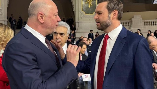 ВАЖНА СРЕЩА! Росен Желязков разговаря с вицепрезидента на САЩ Джей Ди Ванс (СНИМКИ)