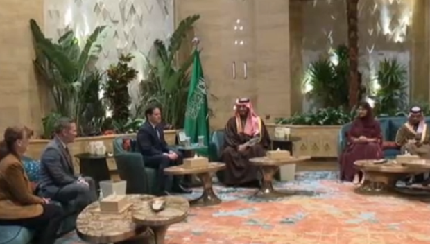 Преговорите за мир в Украйна започват без Европа