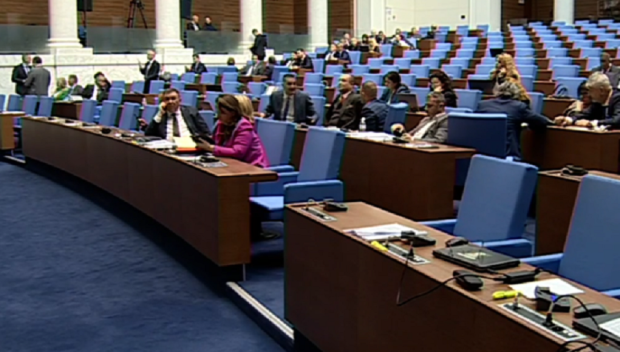 ПИК TV! Депутатите посякоха ППДБ - отхвърлиха предложението им за задължително явяване на изпит за адвокат