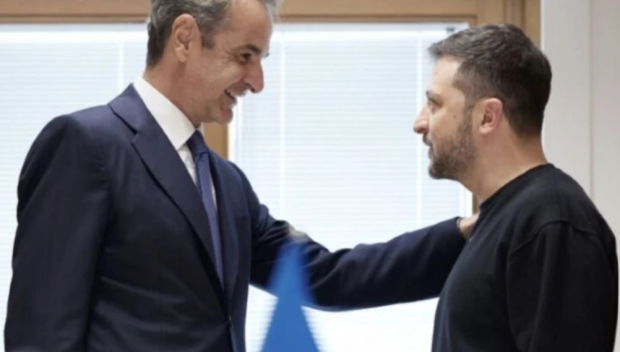 Премиерът Мицотакис разговаря със Зеленски