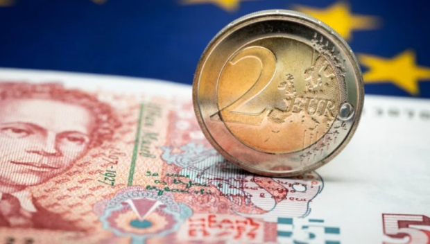 Радев внася скандалното си предложение за референдум за еврото