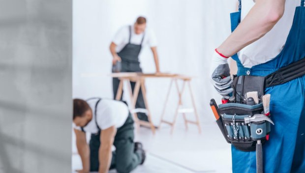 Мним майстор завлече жена с пари в Паликени