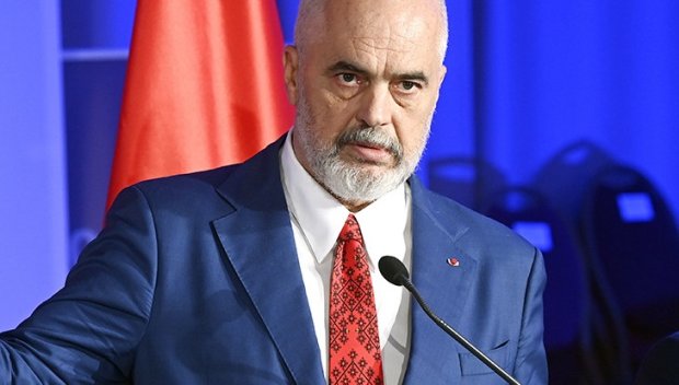 Еди Рама ограничава депутатите в парламента на Албания до 100