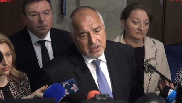 ГОРЕЩО В ПИК TV! Борисов: Ще ги оставя да ми се катерят по гърба, докато влезем в еврозоната. Приемам всякаква подкрепа по пътя натам (ВИДЕО)