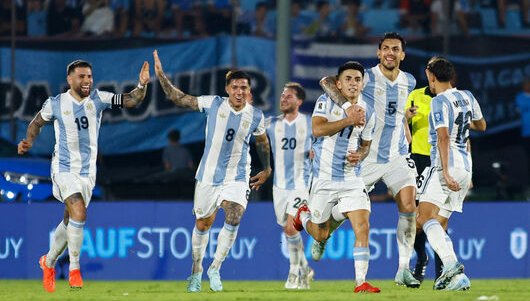 Аржентина смля Бразилия в Буенос Айрес и се класира на Световното (ВИДЕО)