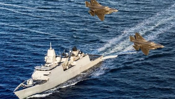 Британският флот засече руска корвета и танкер в Ламанша