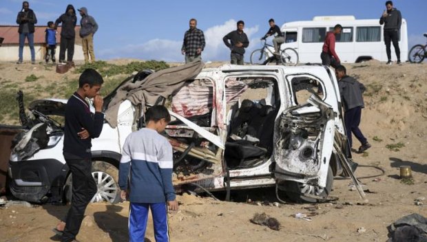 Седем трупа след израелски удар по кола в Газа