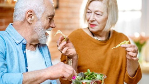 Храните, надхитрили времето: Какво ядат хората, които живеят 100+ години