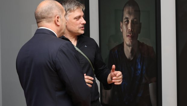 Вергов хвърли патерицата заради Карамазов