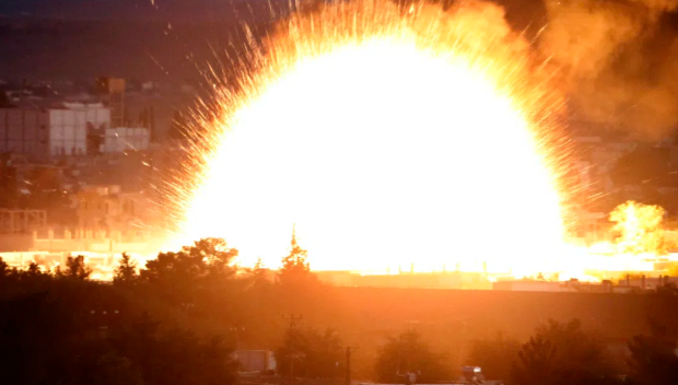 Десетки загинаха при експлозия в склад за боеприпаси в Бурунди