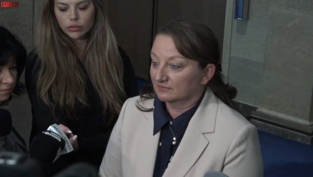 ПИК TV! Деница Сачева: Трябва да вземем решение как ще се увеличава осигурителната вноска през следващите години (ВИДЕО)