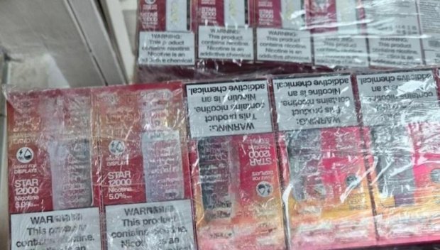 УДАР НА КАПИТАН АНДРЕЕВО: Задържаха контрабандни електронни цигари, скрити във възглавници (ВИДЕО)