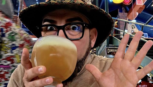 ПОТРЕС! Заплашват Устата с убийство и изнасилване заради новата му песен