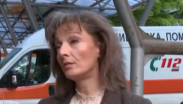 ШОК В СПЕШНА ПОМОЩ! Пияна пациентка нахапа пристигнал за нея екип
